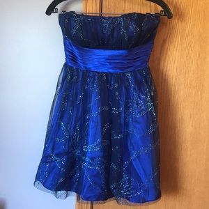 Formal blue dress 3/4